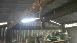 หญิงสาวเครียด ไม่มีเงินจ่ายค่าทำคลอด ตัดสินใจผูกคอดับ ทิ้งลูกน้อยลำพัง