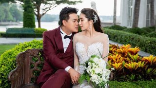 แซ่บไฟลุก "ใหม่ สุคนธวา" โชว์สวีทแช่ออนเซ็นแนบชิดกับแฟนหนุ่ม