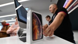 "ชายแท้"รัสเซียฟ้องapple อ้างโดน iPhone เปลื่ยนให้กลายเป็น"เกย์" เรียกค่าเสียหาย$15000