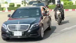 ส่องเลขฉับพลัน เมื่อนายกทำมือ I Love You