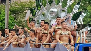 ประมวลภาพบรรยากาศงานเดินพาเหรด LGBT Pride ที่ไต้หวัน วันนี้