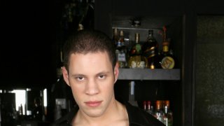 ชายหมาป่าผู้ล่าประสบการณ์ 18+ นามว่า วู๊ฟ WOLF