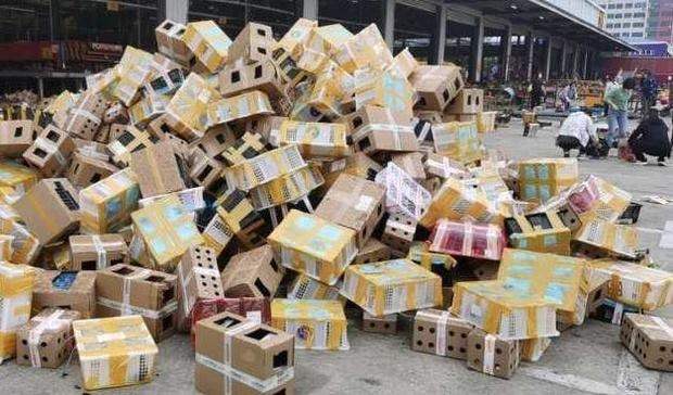 ตายคากล่องพัสดุ! ในจีน มีคนส่ง หมา แมว หนู ทางไปรษณีย์ แล้วมีปัญหา หมาแมวตายร่วม 5,000ตัว