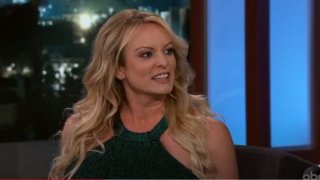 หนังสือ มีเซ็กซ์ กับ โดนัลด์ทรัมป์ ของ สตอม แดเนียลส์