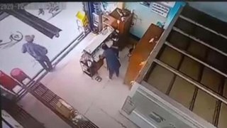 เปิดคลิปวินาทียิง "นพ.ชุมพล" ผอ.รพ.พระจอมเกล้า เสียชีวิต (คลิป)