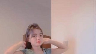 ช็อค TIKTOK !! สาวถูกชายปริศนา บุกถึงห้อง ฆ่าปาดคอตายคาที่