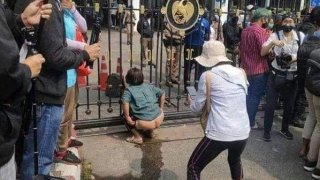 ให้ภาพเล่าเรื่อง เมื่อวานกันครับ