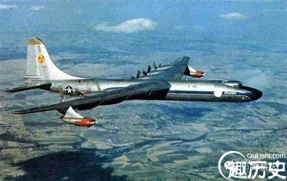 ชมภาพเครื่องบินรบและขีปนาวุธในช่วงสงครามเย็น สหรัฐ - โซเวียต