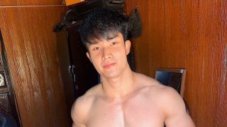 "เต๋า ทวีชัย" ครูฟิสิกส์ หนุ่มหล่อบ้านๆ งานดี แซ่บซี๊ดถึงใจ