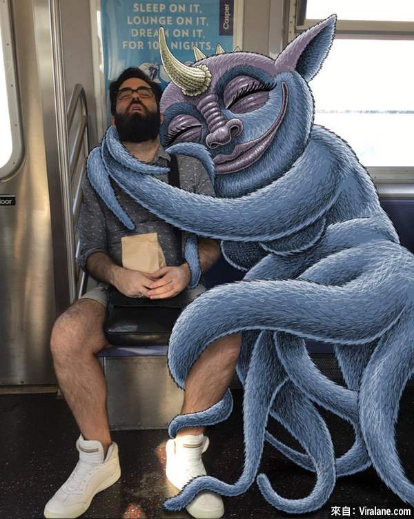 12 ภาพศิลปินได้วาดรูปเพิ่มเติมในภาพถ่ายผู้คนในรถไฟ