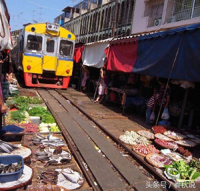 12 ภาพ พาคุณไปสู่ "ตลาดรถไฟ" ในประเทศไทย