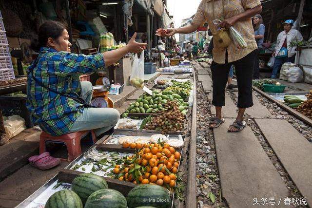 12 ภาพ พาคุณไปสู่ "ตลาดรถไฟ" ในประเทศไทย