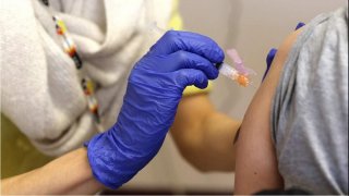 ครั้งแรกของโลก ทารกในสหรัฐฯ เกิดมาพร้อมภูมิคุ้มกันโควิด-19