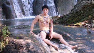 แจกวาร์ป ต๋าเผิง ธณัชวิญญ์ (ต๋าเผิง 達朋) นายแบบดาวยั่วสุดซี๊ดซ๊าด