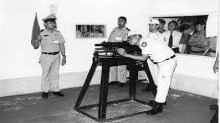 ยืนตามศาลชั้นต้น #ประหารชีวิตครูพี่ณัฐ พร้อมเพิ่มโทษเมีย จากจำคุกตลอดชีวิต เป็นประหารชีวิต