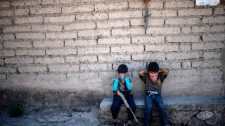 ศาลเตี้ยในเม็กซิโกเกณฑ์เด็กๆ เพื่อฝึกต่อสู้กับกลุ่มอาชญากรในเกร์เรโร