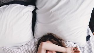 แก..ช่วยชั้นที