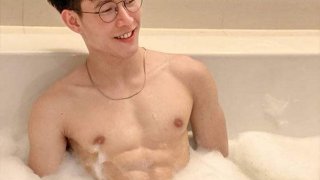 เปิดวาร์ป ผู้หล่องานดี Nattawat Chajai เน็ตไอดอลหุ่นแซ่บ เป้าตุงทะลุจอ