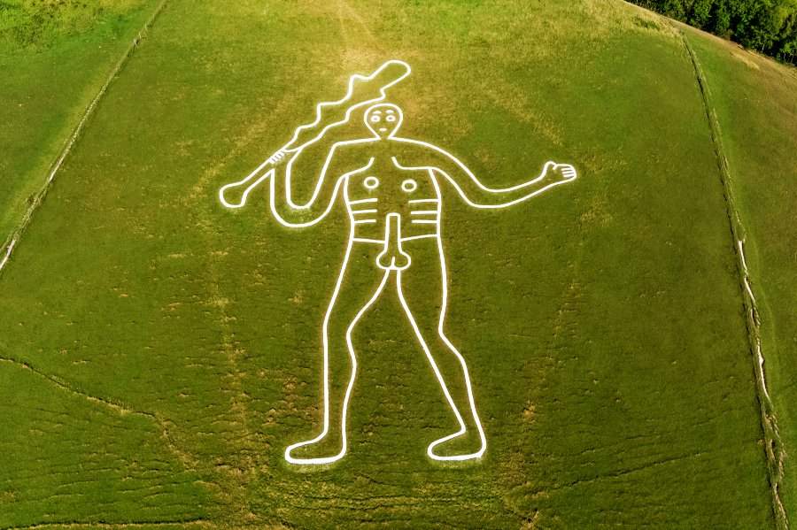 จริงหรือนี่!! ภาพชายเปลือยยืนควงไม้กระบอง บนพื้นหญ้า ถูกสร้างขึ้นเมื่อ 1,000 ปีก่อน