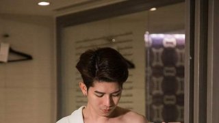 โชกุน ศิริโชติ หนุ่มกล้ามแน่น หล่อแซ่บ เป้าตุงทะลุจอ