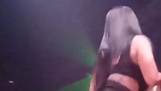 หนุ่มแทบเป็นลม เมื่อเจอเธอเด้งใส่แบบนี้ (มีคลิป)