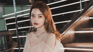 หนูเป็นสาวสอง "สตังค์แบงค์" หน้าสวย หุ่นเป๊ะ ความโป๊ะเป็นศูนย์