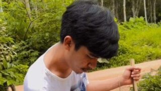 ชาวเน็ตสงสัย หนุ่มคนนี้ ใหญ่ขนาดนี้ ฉีดมาหรือเป็นไส้เลื่อน?