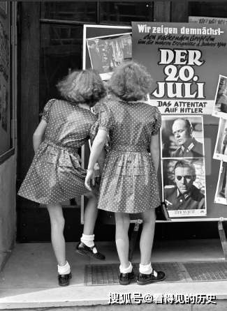 เยอรมนีใน ค.ศ. 1955 สิบปีหลังจากสิ้นสุดสงครามโลกครั้งที่สอง