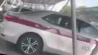 แชร์คลิปว่อน! ป้าขับรถตำรวจ มาจอดห้าง ชาวเน็ตคาด เป็นสายสืบหญิง