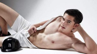 มิกค์ ทองระย้า สะลัดผ้าโชว์หุ่นแซ่บ