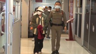 ฝากขัง "โกลัก" เจ้าของ "นาตารีอาบอบนวด" พร้อมสู้คดี เจ้าตัวปฏิเสธทุกข้อหา