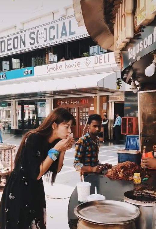 เปิปเมนูพิสดาร! ปรุงสดส่งตรงถึงปาก สาวจีนเผยถ้า "อยากปากพอง" ต้องมาลองเอง!?