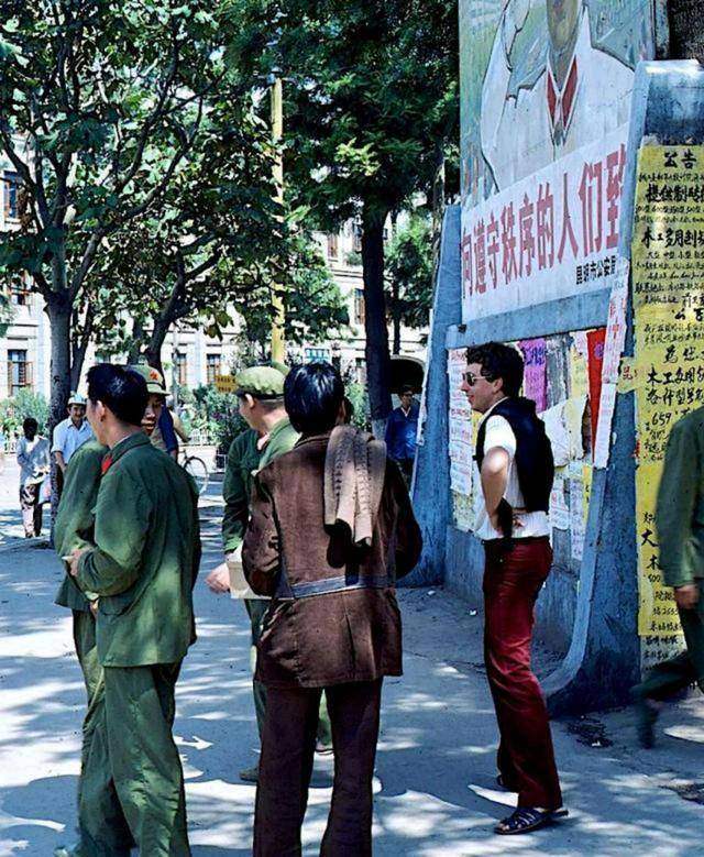 ภาพเก่าๆ ของ เราที่เหลืออยู่ "คุนหมิง" ในยูนนานปี 1984 คุณจำ "ถนน" เหล่านี้ได้หรือไม่?