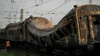 รัสเซียระเบิดสถานีรถไฟยูเครน สังหารอย่างน้อย 25 คน
