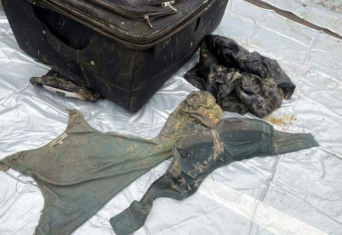 โหดร้ายสุด! เผยภาพ "สาวลาวประธานบริษัท" เป็นศพถูกฆ่ายัดใส่กระเป๋า ก่อนทิ้งลงน้ำโขง