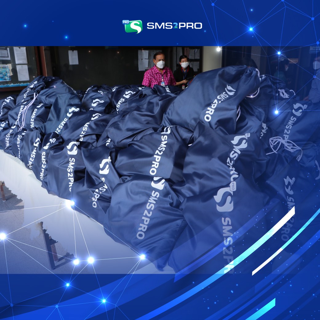 SMS2PRO ผู้ให้บริการ SMS gateway ส่งมอบถุงยังชีพให้ผู้ประสบภัยน้ำท่วมเขตปากเกร็ด