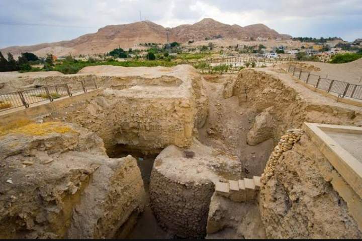 ขุดพบกระสุนโบราณมีอายุถึง 2,200 ปี พร้อมจารึก 'ชัยชนะ' ถูกค้นพบในอิสราเอล