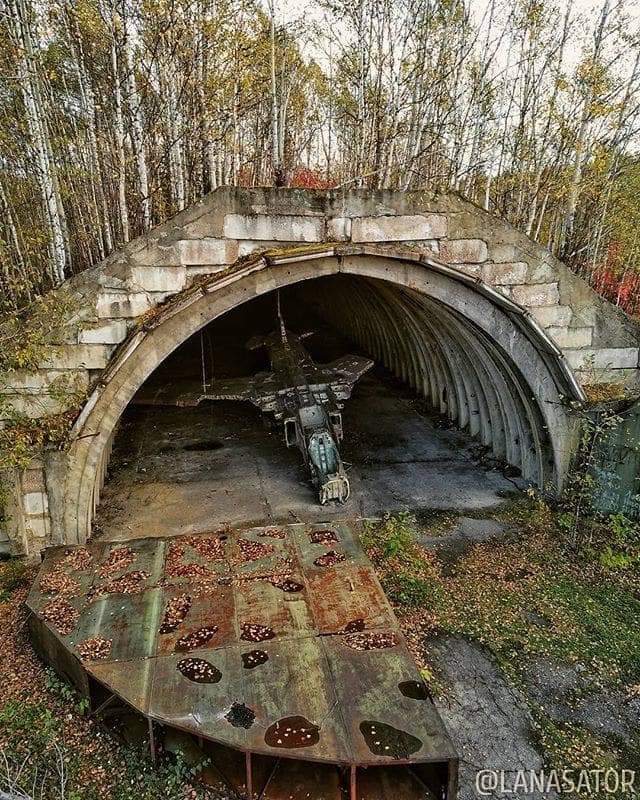 ภาพสนามบินร้างในเกาะ Sakhalin ของรัสเซีย แต่เดิมเป็นสนามบินของจักรวรรดิ์ญี่ปุ่น.!!