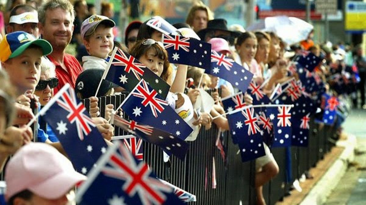 New zealand traditions. Австралия люди. Новая Зеландия люди. Великобритания люди. Современные австралийцы.