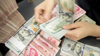 1 หยวนจีน (CNY) แลกเป็นสกุลเงินอื่นๆ ได้เท่าไหร่