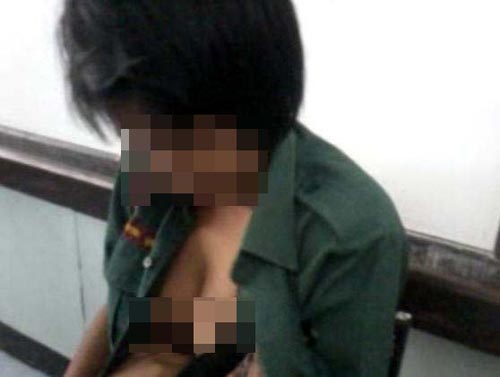 เผยคลิปนักเรียนหญิง ม.ต้น เปิดนมให้นักเรียนชายดูด