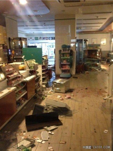 คลิกชมภาพต่อไป