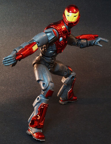 Ultimate Iron Man by R_O_B_O.