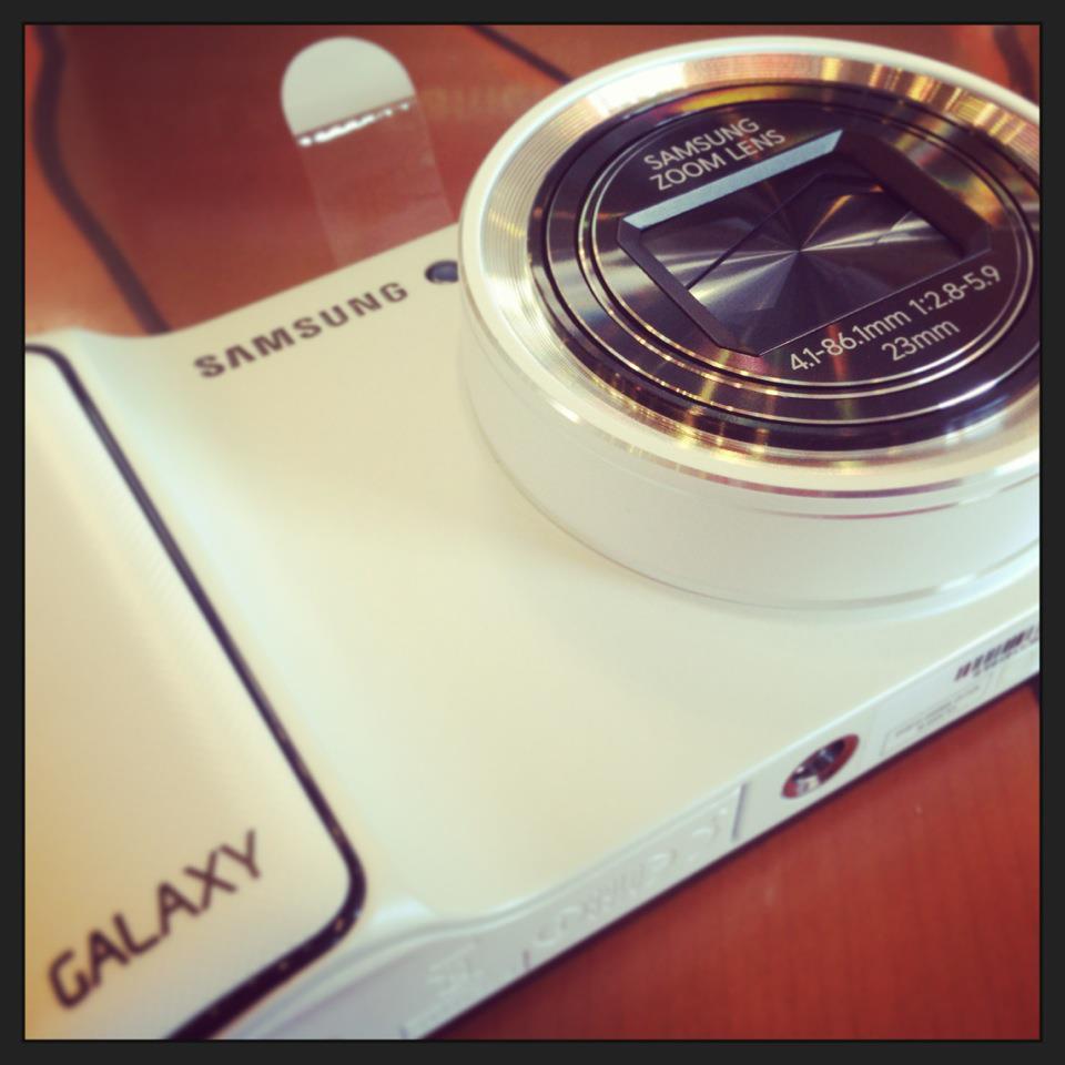 Galaxy Camera แอบซูมข้ามตึก O_o