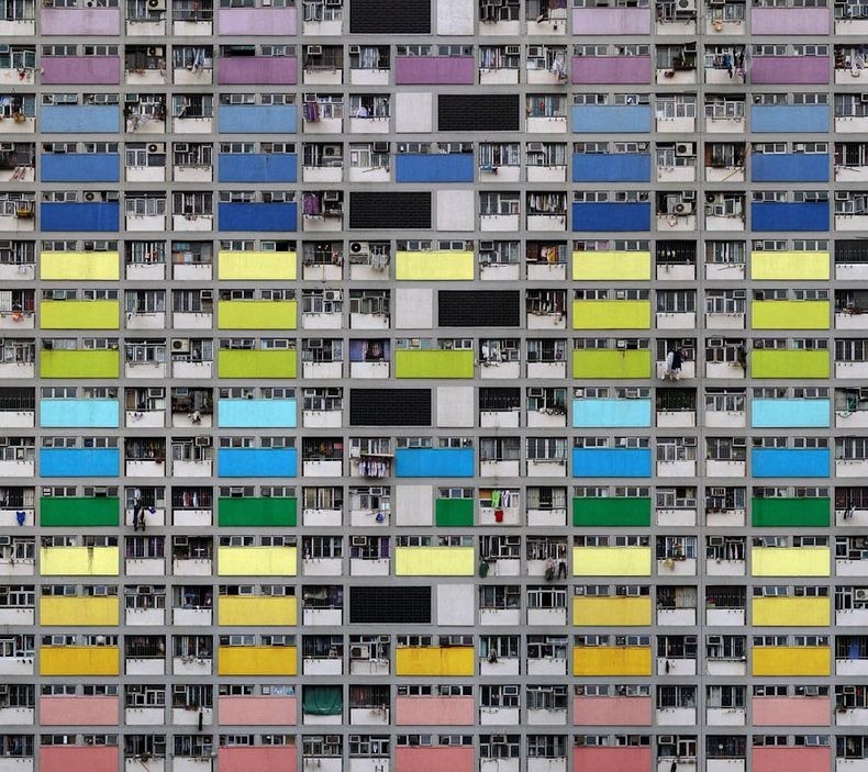 รูปภาพ อพาร์ทเม้นท์ในฮ่องกง สูงเฉียดฟ้า ตระการตาสุดๆ 