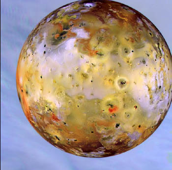 ไอโอ (Io) ดวงจันทร์ที่แปลกที่สุดในระบบสุริยะ