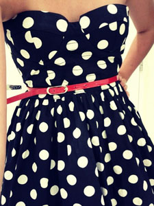 polka_dot_dress_with_skinny_pink_belt-3570