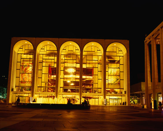 lonely_planet_top_10_cities_2011_new_york_lincoln_centre