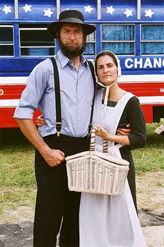 amish-couple