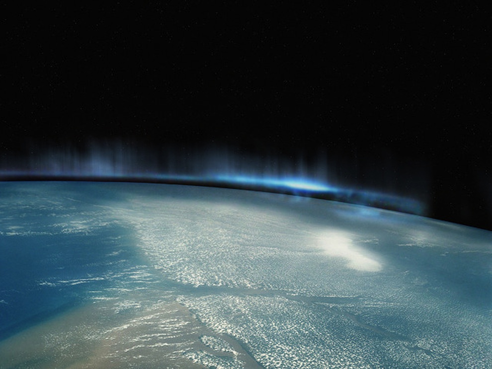 Ma0AN Spacewalks   the blue sky below us [32 Pics]